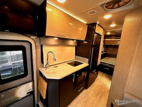 2017 Thor Compass 23TR RV Photo 3