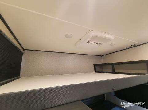 2022 Highland Ridge Roamer RF364BHS RV Photo 3