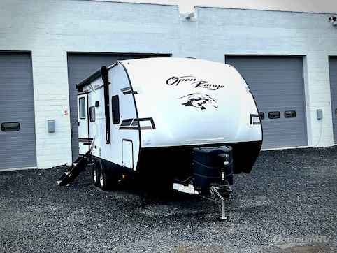 Used 2022 Highland Ridge Range Lite RL212FB Featured Photo