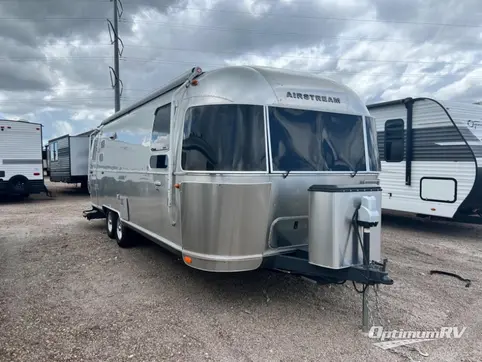 Used 2016 Airstream International Signature 27FB Featured Photo