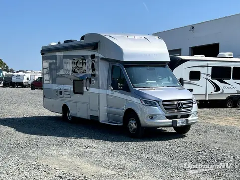 Used 2021 Tiffin Motorhomes Wayfarer 25 RW Featured Photo