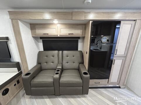 2025 Ember E-Series 25RUD RV Photo 4