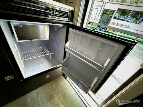 2022 nuCamp TAB 320 S RV Photo 3