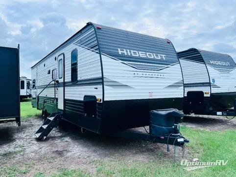 Used 2022 Keystone Hideout 290QB Featured Photo