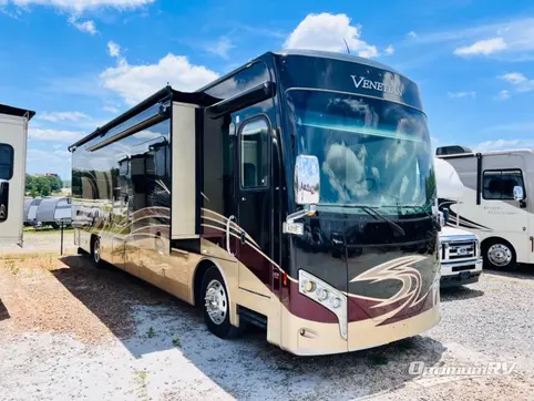 Used 2016 Thor Venetian A40 Featured Photo