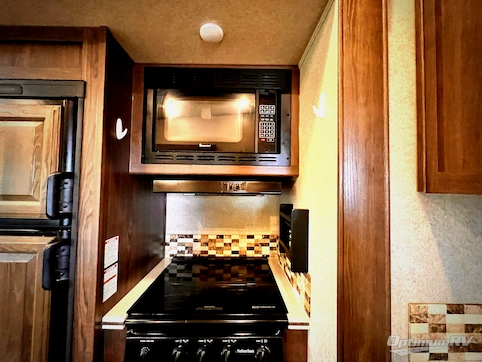 2019 Forest River Flagstaff Super Lite 528IKWS RV Photo 4