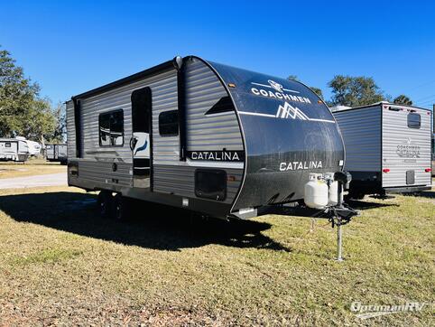 New 2025 Coachmen Catalina Summit Series 8 211BH Featured Photo