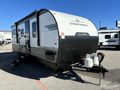 New 2025 Coachmen RV Clipper 5K Series 242MK Featured Photo