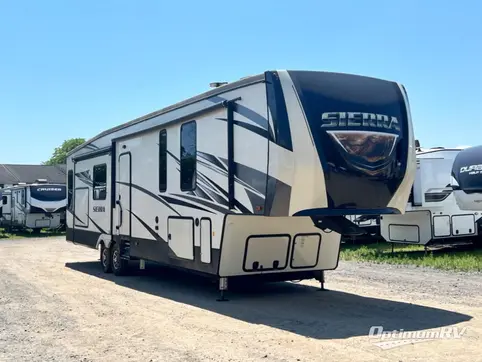 Used 2018 Forest River Sierra 372LOK Featured Photo