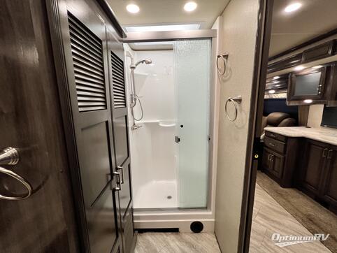 2019 Fleetwood Southwind 36P RV Photo 4