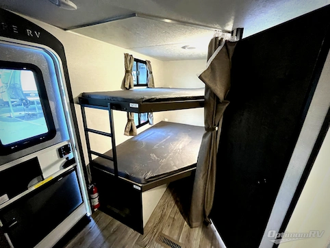 2025 Venture Sienna SA271VBH RV Photo 2