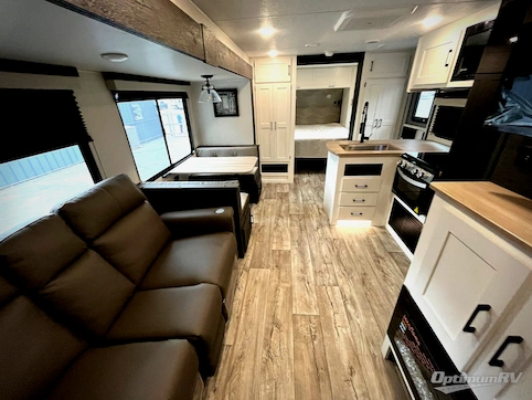 2025 Venture Sienna SA281VQB RV Photo 2