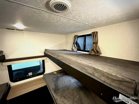 2025 Venture Sienna SA281VQB RV Photo 4