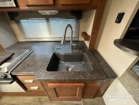 2019 Lance Lance 1062 RV Photo 3