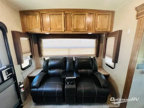 2018 Forest River Rockwood Ultra Lite 2440BS RV Photo 2