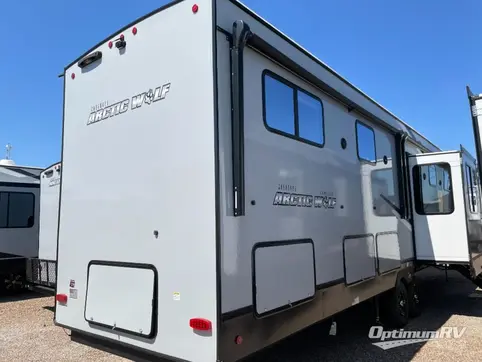 2024 Forest River Cherokee Arctic Wolf Suite 3910 RV Photo 4