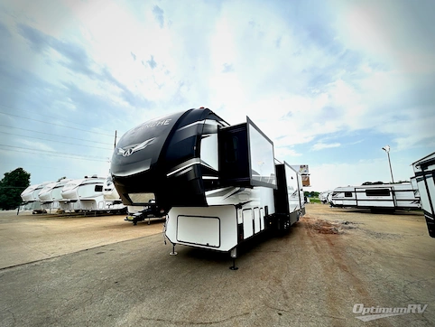 Used 2021 Keystone Avalanche 395BH Featured Photo
