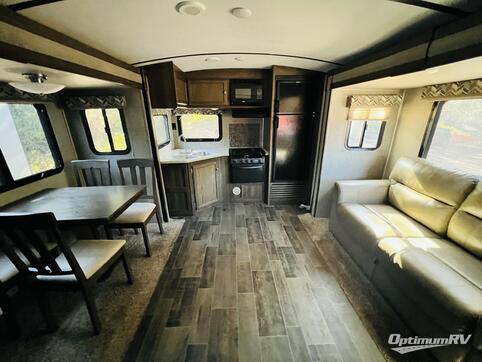 2017 Keystone Premier Ultra Lite 24RKPR RV Photo 2