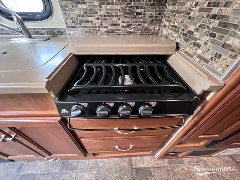 2014 Winnebago Aspect M-27K RV Photo 3