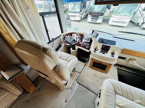 2004 Monaco Executive M-45PBDD 500HP RV Photo 2