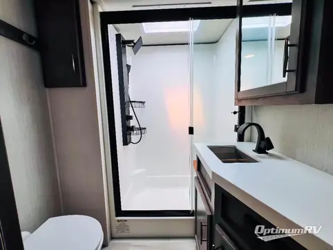 2022 Grand Design Solitude 310GK RV Photo 3