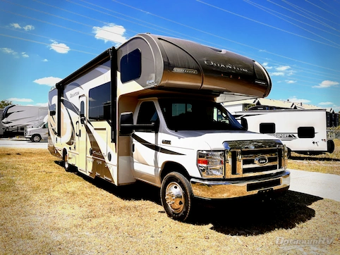 Used 2017 Thor Quantum LF31 Featured Photo