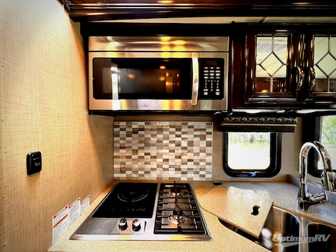 2017 Thor Quantum LF31 RV Photo 3