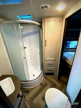 2024 CrossRoads Zinger ZR390DB RV Photo 3