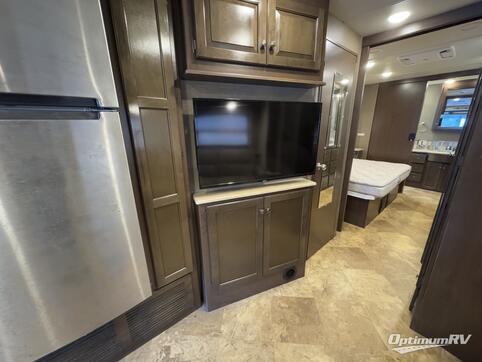 2017 Thor Windsport 35M RV Photo 3