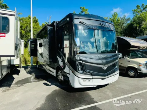 Used 2021 Fleetwood Discovery 38N Featured Photo