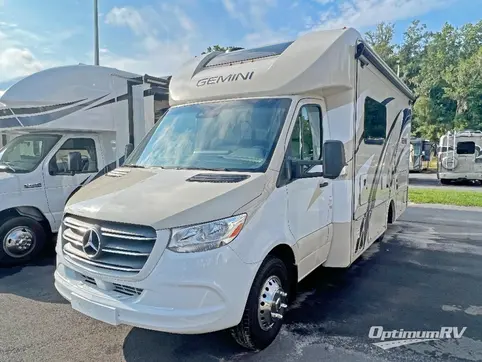 2020 Thor Gemini 24TF RV Photo 2