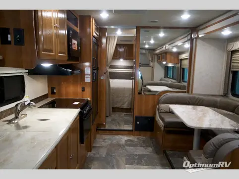 2018 Coachmen Leprechaun 319MB Ford 450 RV Photo 3