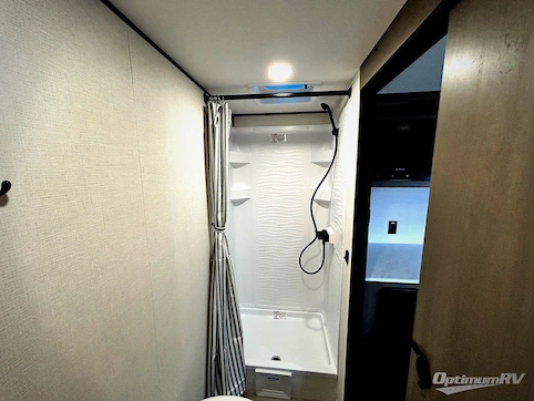 2025 Grand Design Transcend One 151RB RV Photo 4