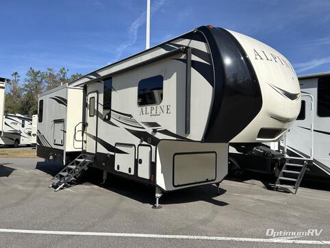 Used 2018 Keystone alpine 3301GR Featured Photo