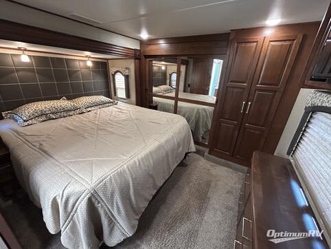 2018 Keystone alpine 3301GR RV Photo 4