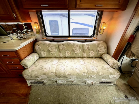 1998 Fleetwood Discovery 36T RV Photo 3