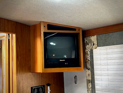 1998 Fleetwood Discovery 36T RV Floorplan Photo