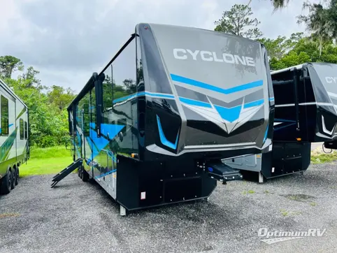 New 2025 Heartland Cyclone 4006 Featured Photo