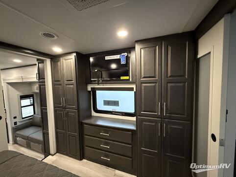 2025 Keystone alpine 3820FK RV Photo 4