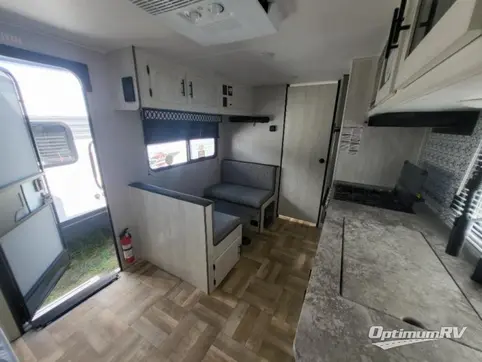 2022 Shasta Shasta 18FQ RV Photo 2