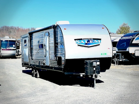Used 2022 Forest River Salem 31KQBTS Featured Photo