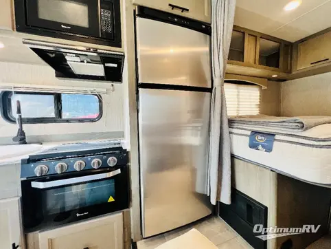 2021 Coachmen Cross Trek 23XG Ford E-350 RV Photo 4