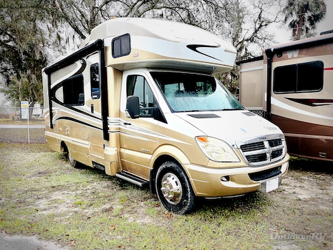 Used 2008 Winnebago View 24H Featured Photo