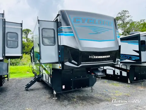 New 2025 Heartland Cyclone 4008 Featured Photo