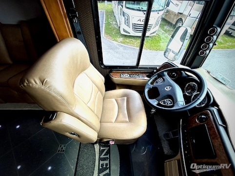 2013 Newmar Ventana 3634 RV Photo 2
