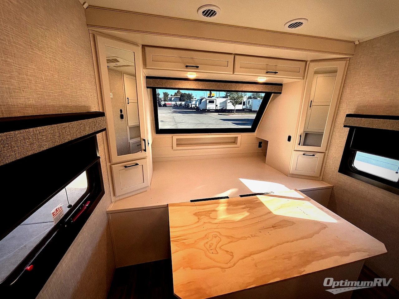 2025 Jayco Eagle HT 284BHOK Photo 8