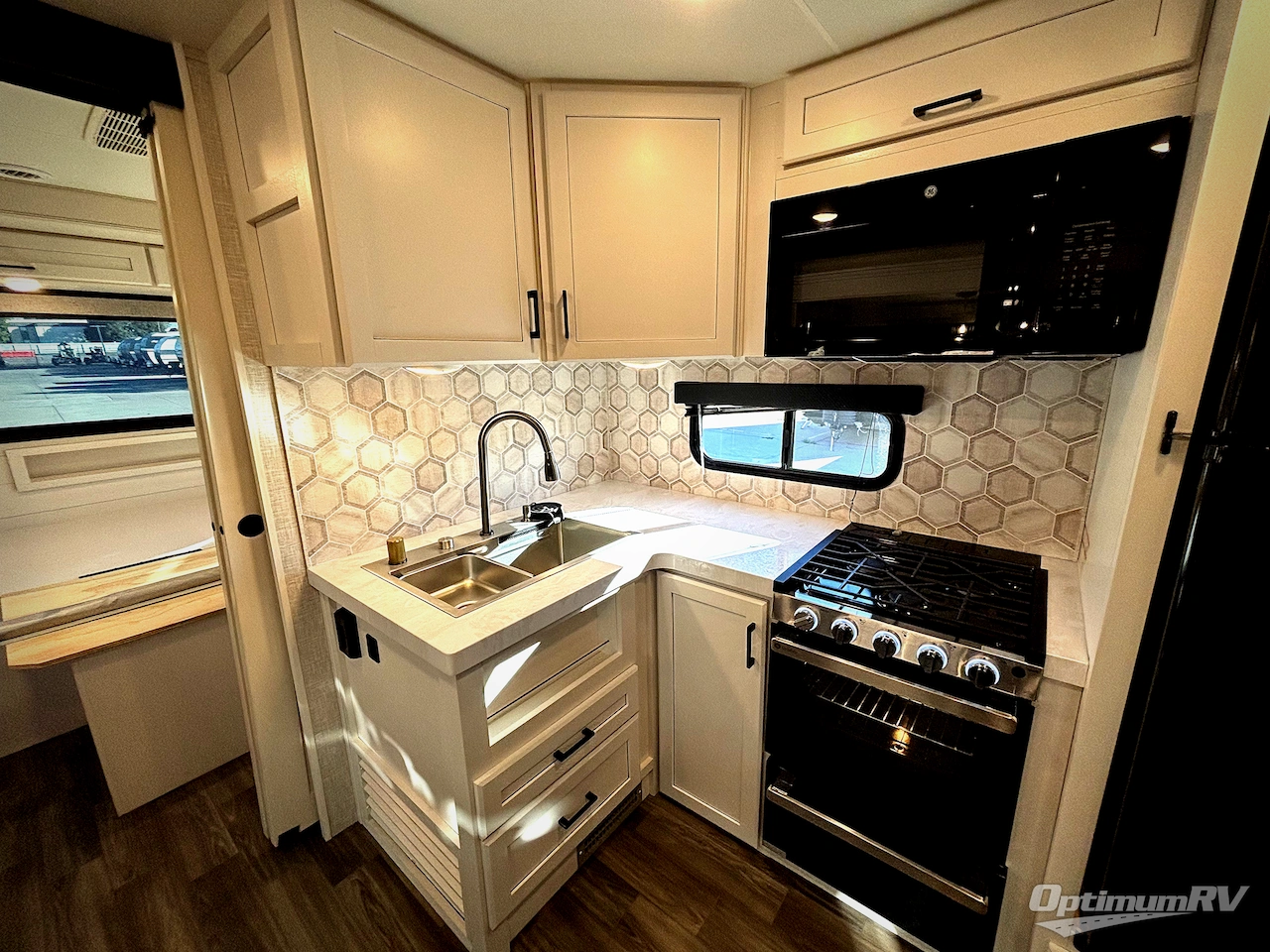2025 Jayco Eagle HT 284BHOK Photo 10