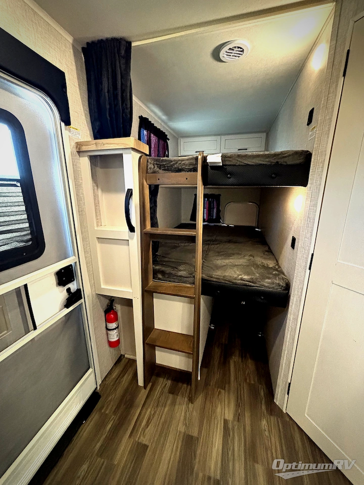 2025 Jayco Eagle HT 284BHOK Photo 13