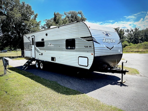 Used 2025 Jayco Jay Flight SLX 263BHS Featured Photo