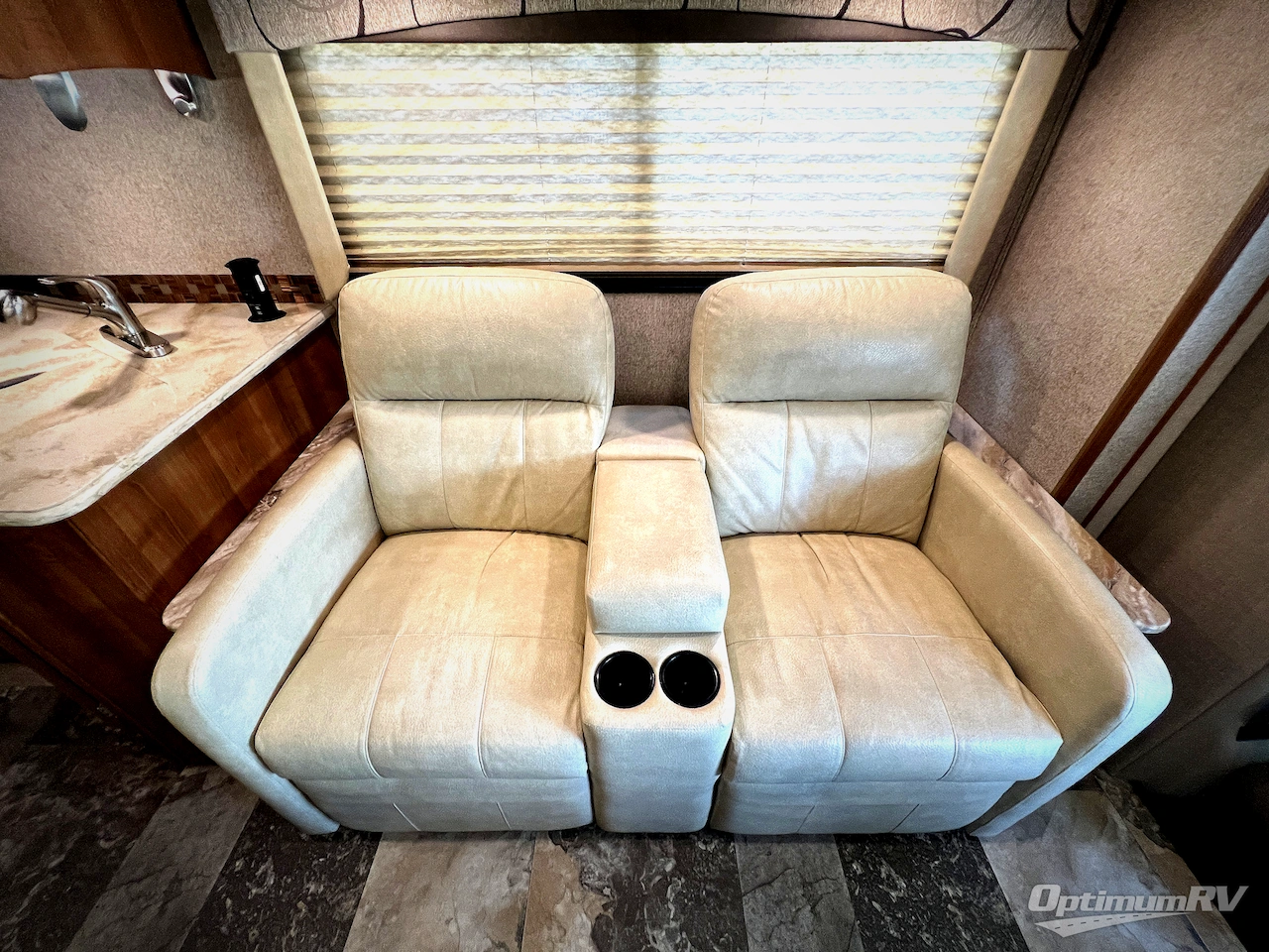 2019 Coachmen Leprechaun 311FS Ford 450 Photo 14